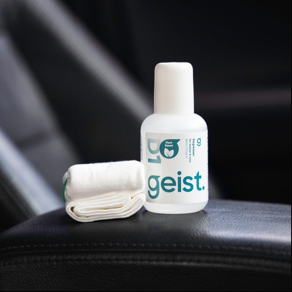 A zsírok és a testolajok által okozott foltok eltávolítása a bőrről